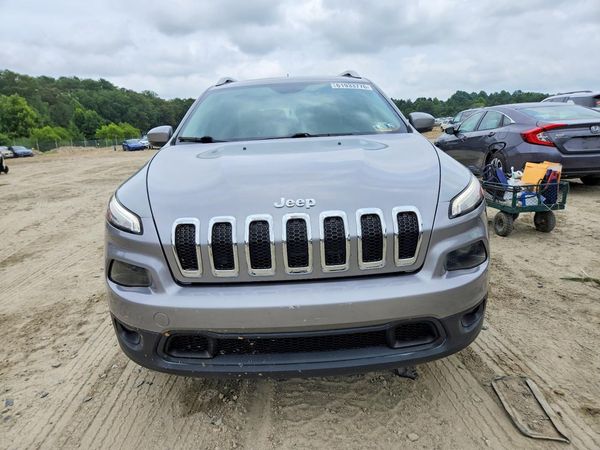 2015 JEEP CHEROKEE LATITUDE 4X4