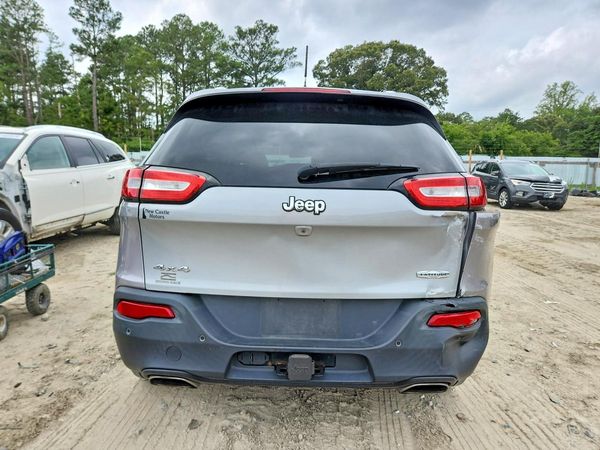 2015 JEEP CHEROKEE LATITUDE 4X4