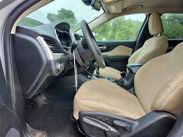 2015 JEEP CHEROKEE LATITUDE 4X4