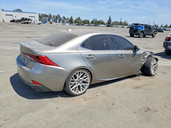 2018 LEXUS IS
