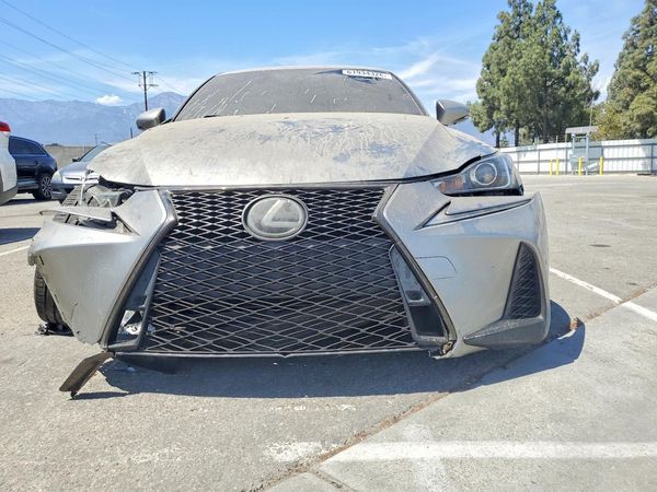 2018 LEXUS IS