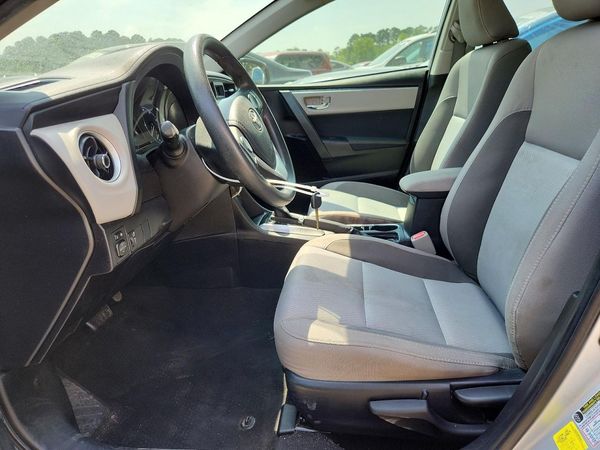 2017 TOYOTA COROLLA