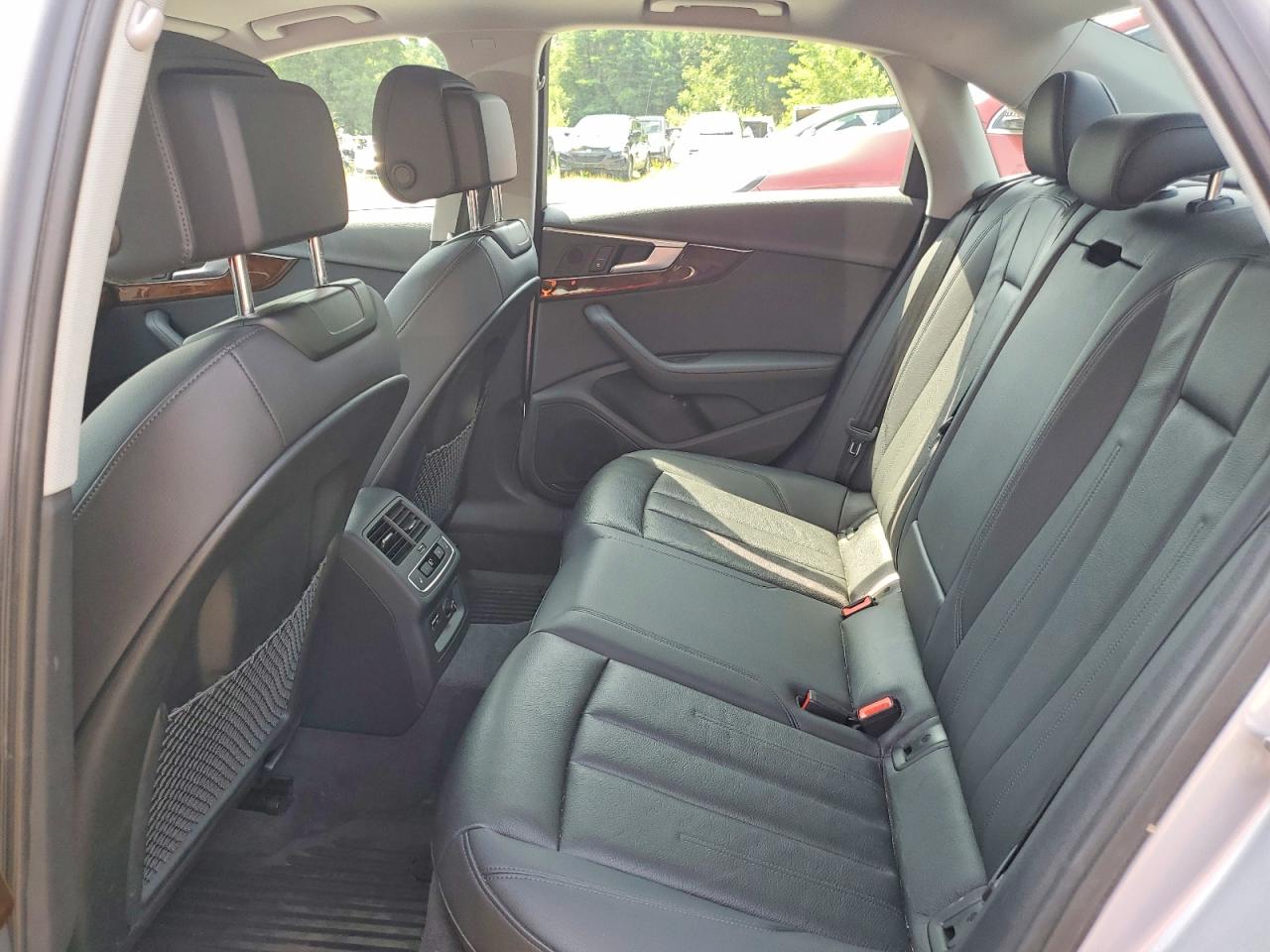 2019 AUDI A4 quattro Premium Plus
