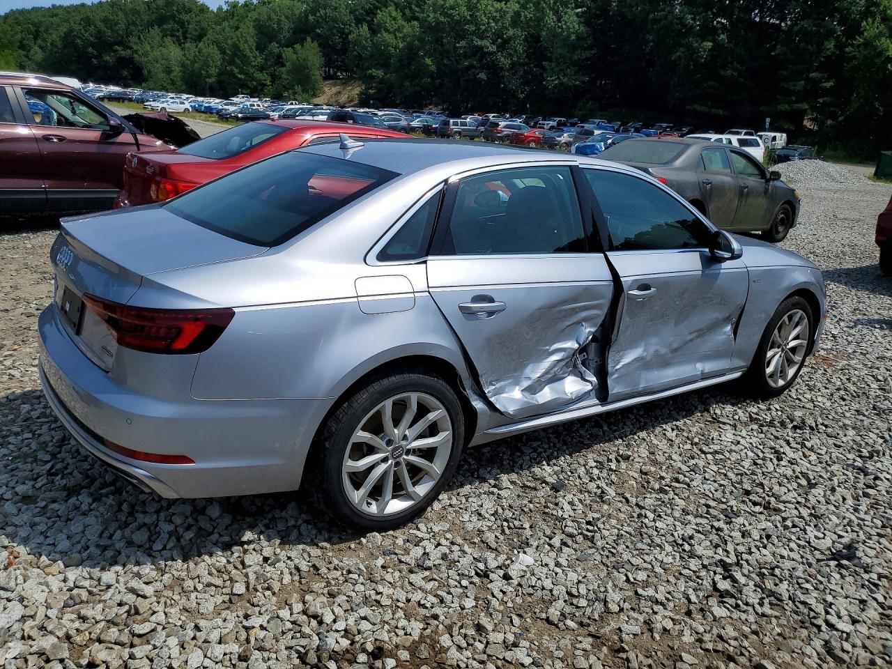 2019 AUDI A4 quattro Premium Plus