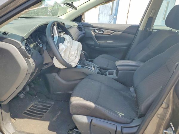2018 NISSAN ROGUE — DENT