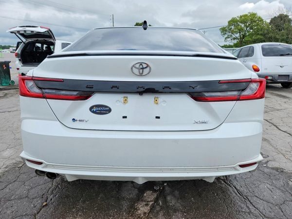 2025 TOYOTA CAMRY