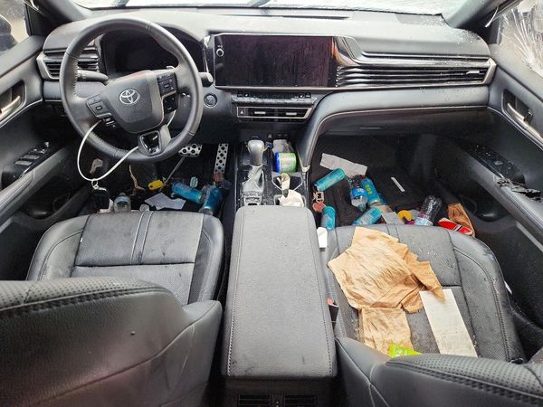 2025 TOYOTA CAMRY