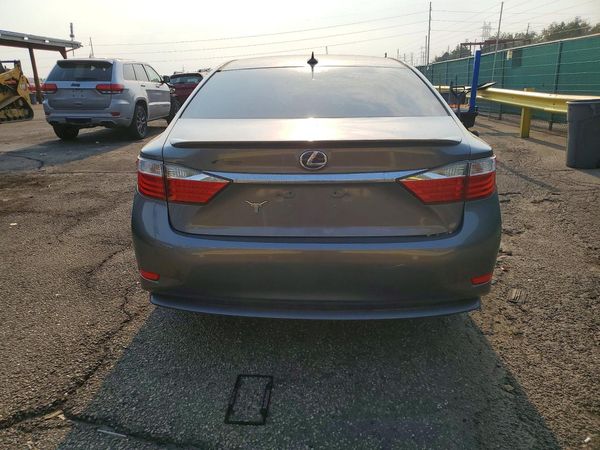 2013 LEXUS ES 300h