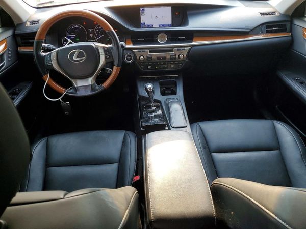 2013 LEXUS ES 300h