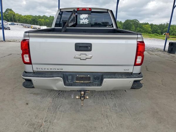 2017 CHEVROLET SILVERADO LTZ