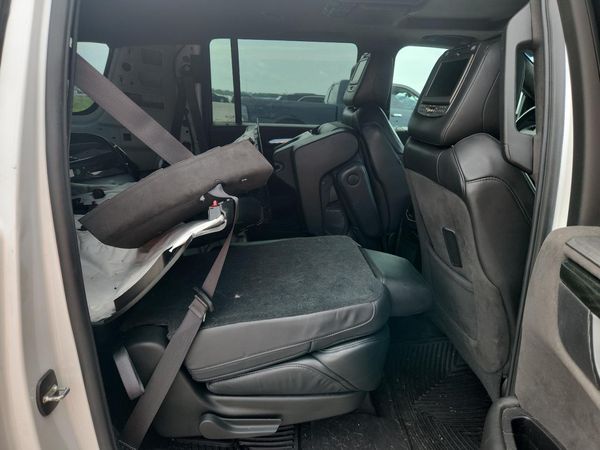 2018 CADILLAC ESCALADE ESV Platinum