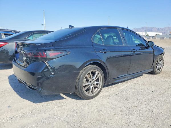 2020 TOYOTA CAMRY