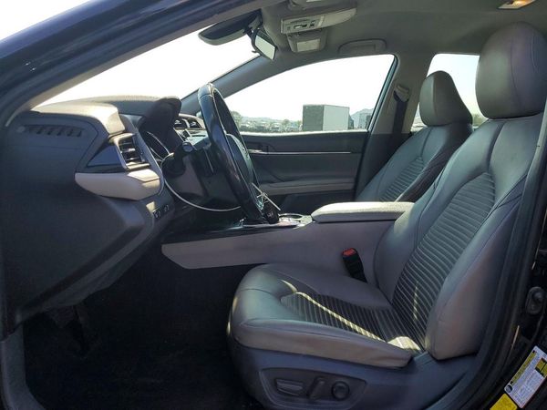 2020 TOYOTA CAMRY