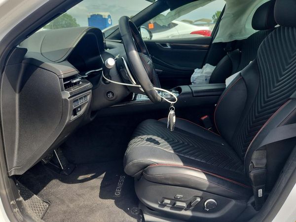 2024 GENESIS G80