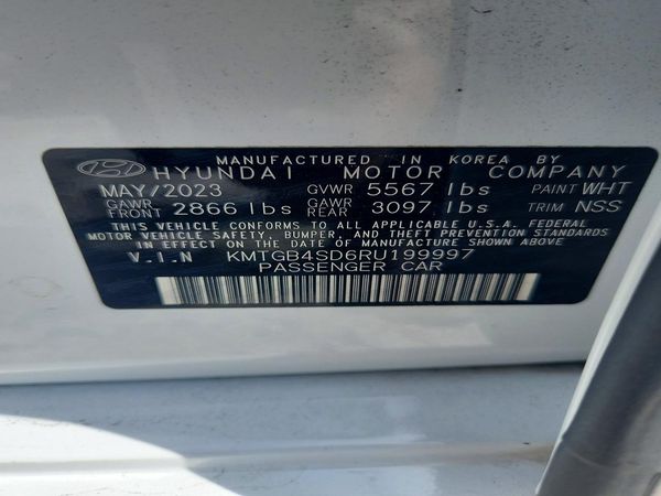 2024 GENESIS G80