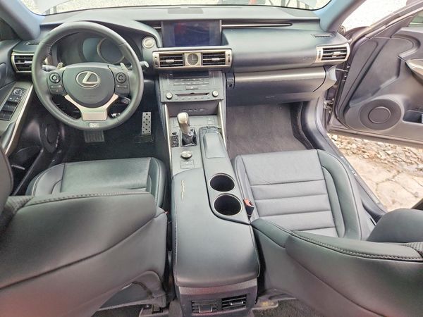 2015 LEXUS IS