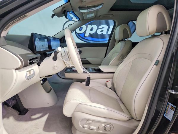 2024 GENESIS GV60 AWD Advanced with 20"