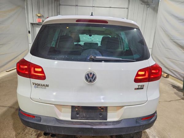 2017 VOLKSWAGEN TIGUAN Wolfsburg 4Motion