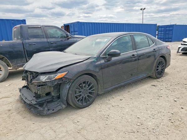 2020 TOYOTA CAMRY