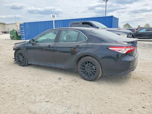 2020 TOYOTA CAMRY
