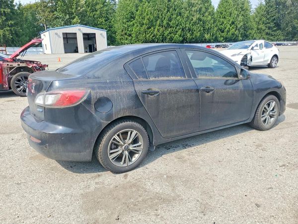 2013 MAZDA 3