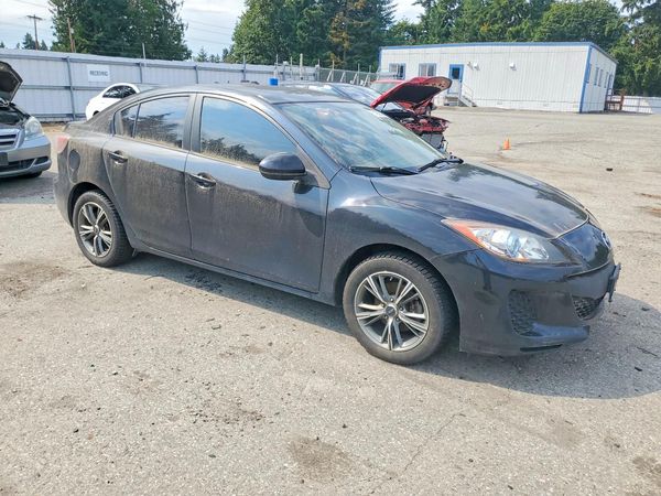 2013 MAZDA 3