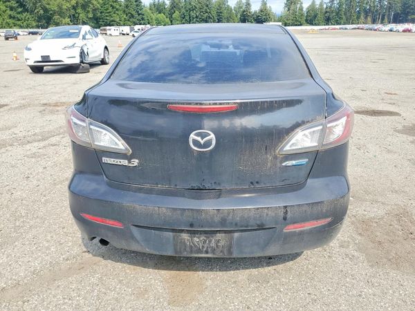2013 MAZDA 3