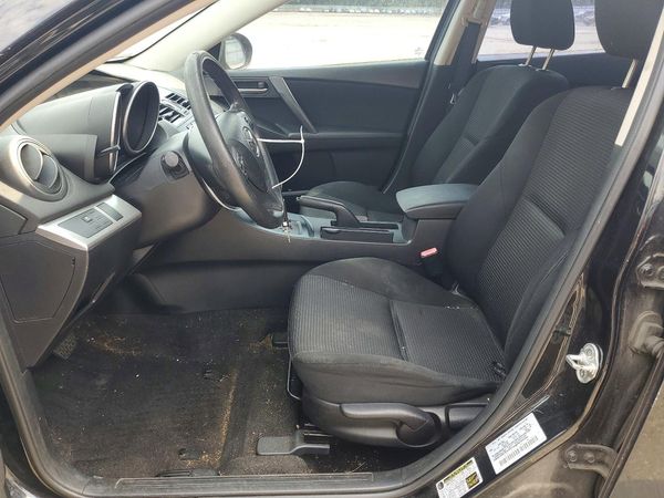 2013 MAZDA 3