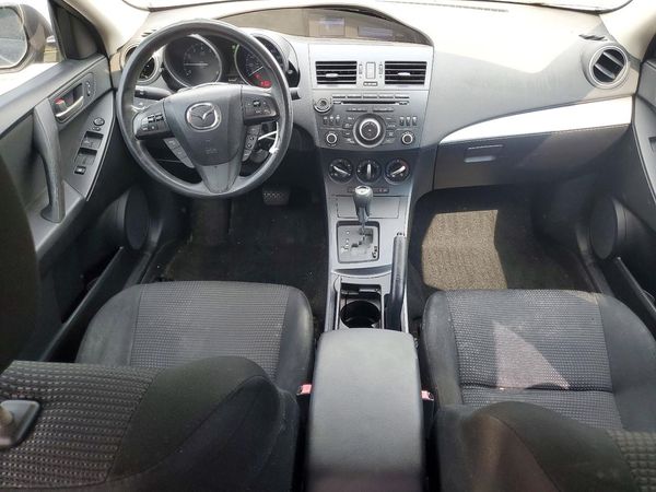 2013 MAZDA 3