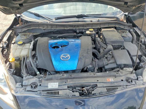 2013 MAZDA 3
