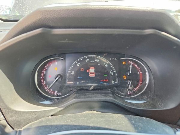 2023 TOYOTA RAV4 XLE