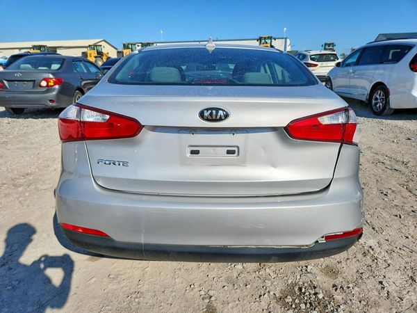 2016 KIA FORTE GL (Middle-Low Grade)
