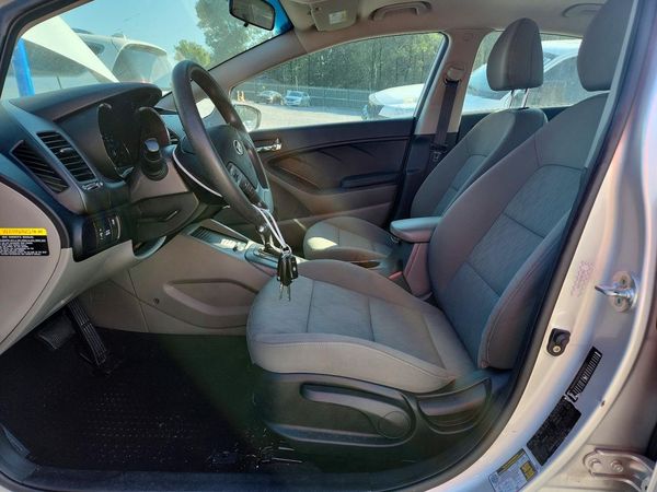 2016 KIA FORTE GL (Middle-Low Grade)