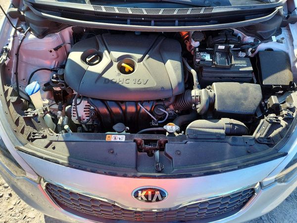 2016 KIA FORTE GL (Middle-Low Grade)