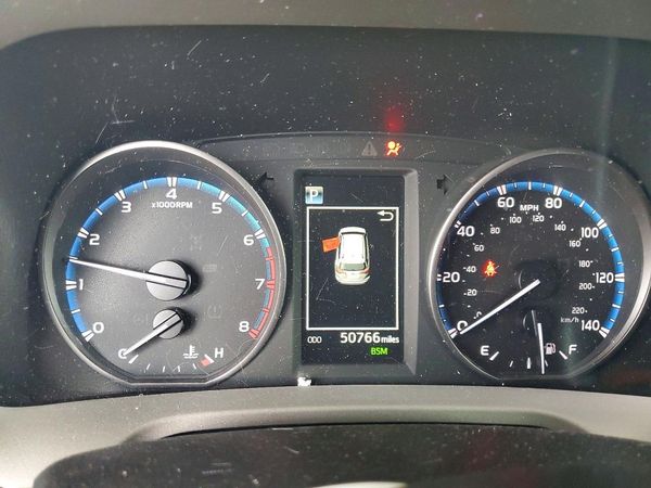 2018 TOYOTA RAV4 Adventure/XLE
