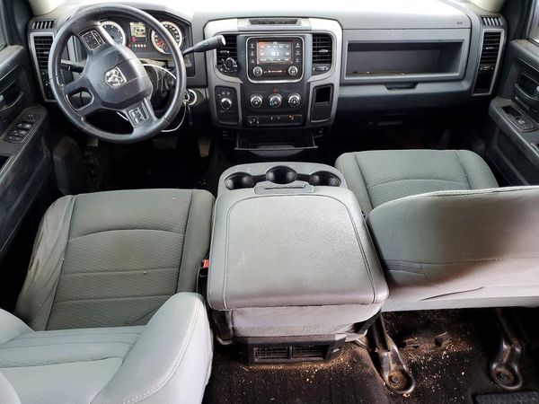 2016 RAM 2500 ST CREW CAB 4X4