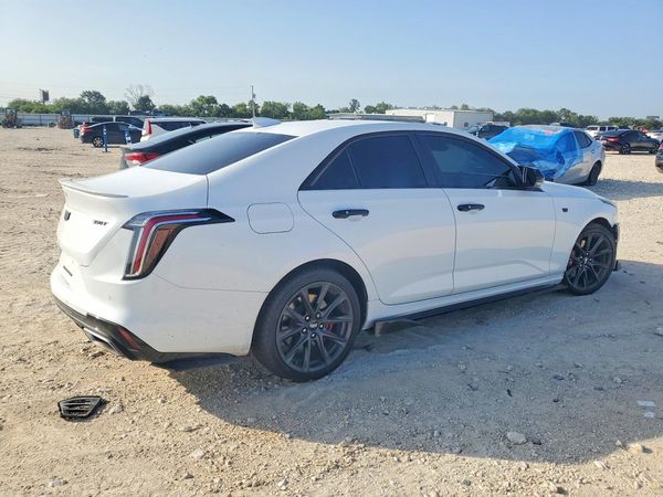 2022 CADILLAC CT4 Sport