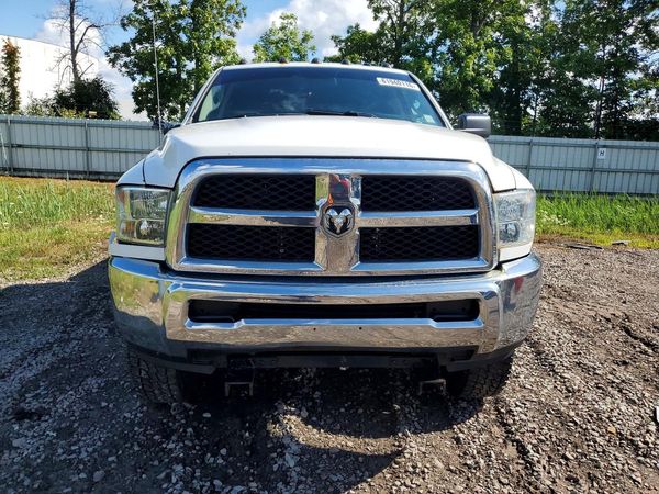 2014 RAM 2500 SLT CREW CAB 4X4