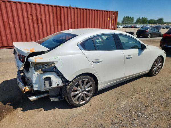 2019 MAZDA 3