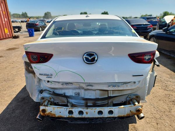 2019 MAZDA 3