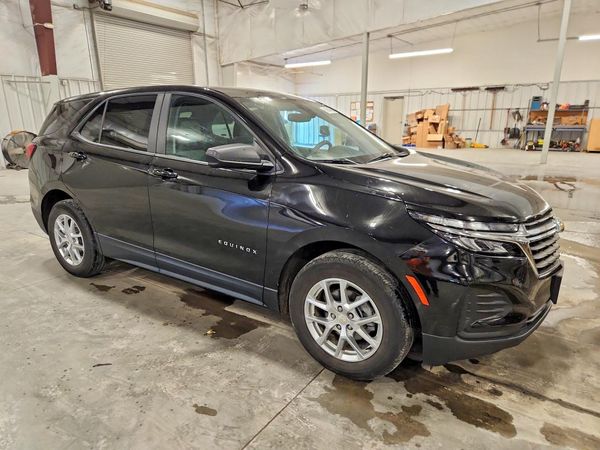 2022 CHEVROLET EQUINOX LS