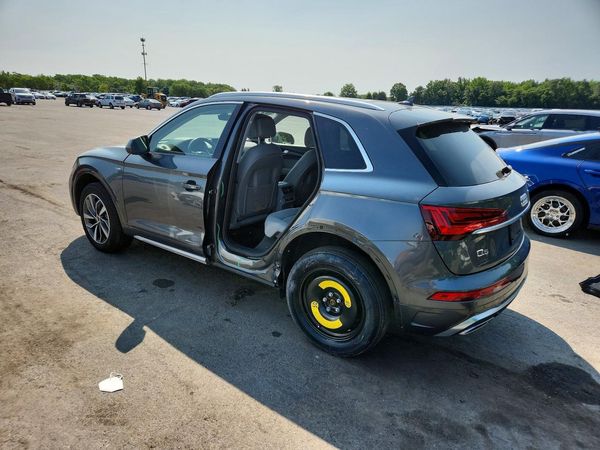 2022 AUDI Q5 S Line quattro Premium