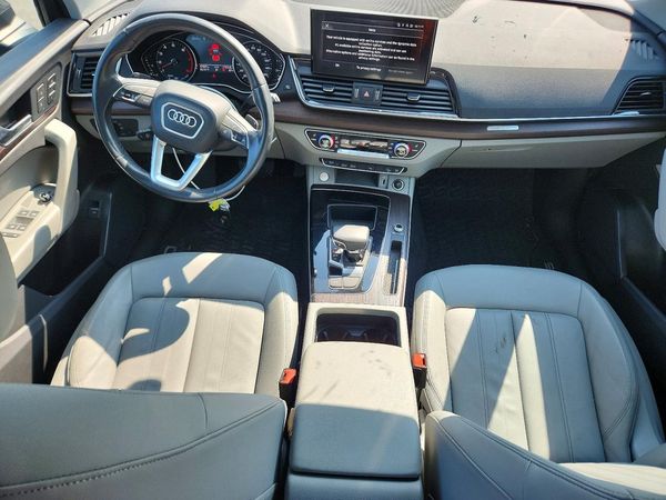 2022 AUDI Q5 S Line quattro Premium