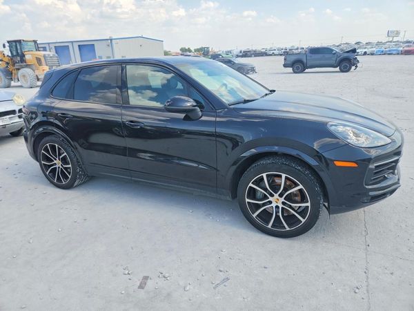 2019 PORSCHE CAYENNE S