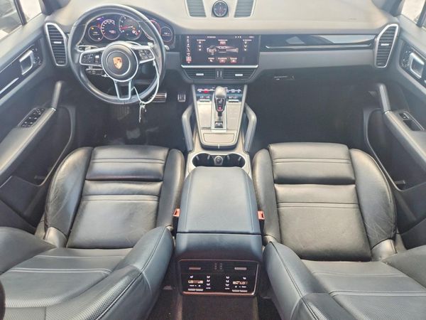 2019 PORSCHE CAYENNE S