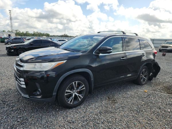 2017 TOYOTA HIGHLANDER