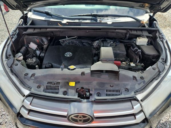 2017 TOYOTA HIGHLANDER LE/LE Plus