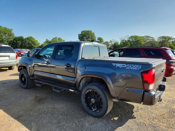 2019 TOYOTA TACOMA SR5