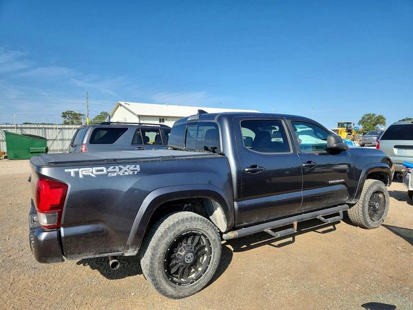 2019 TOYOTA TACOMA SR5