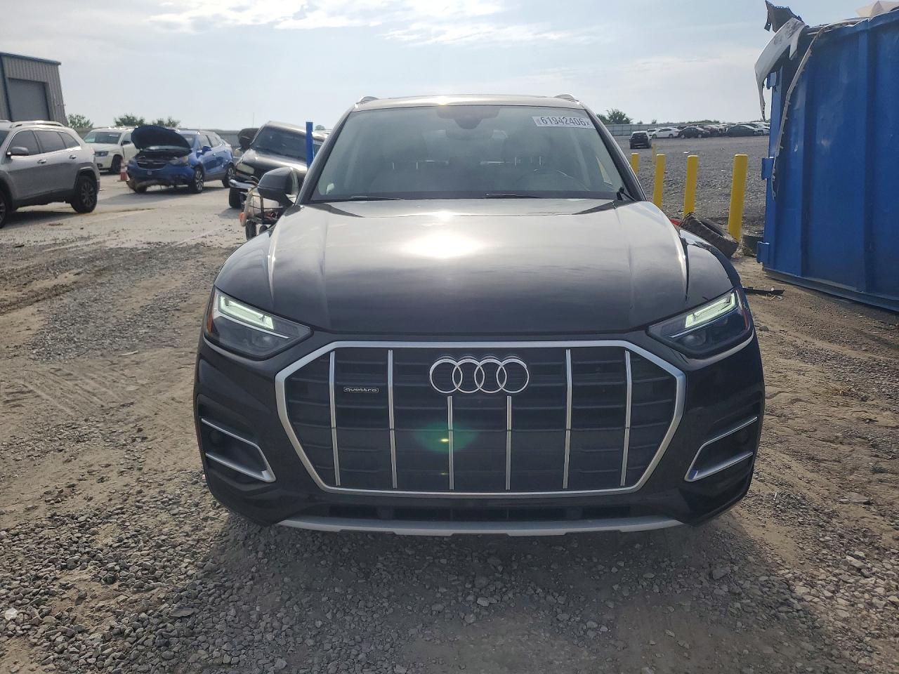 2021 AUDI Q5 quattro Premium Plus